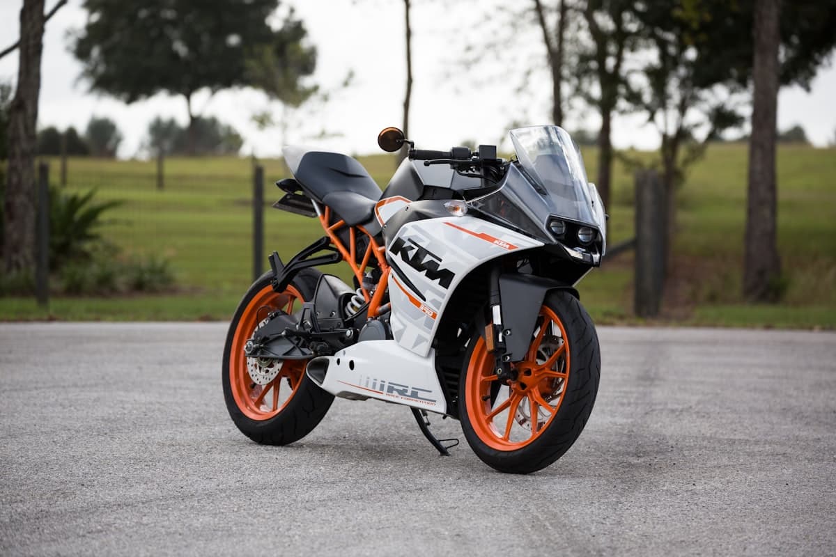 Electric Dirt Bikes vs Petrol: Why the Gulf Is Going Electric
